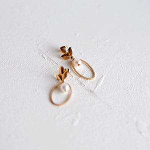 Valentina Earrings / Ivory Dreams