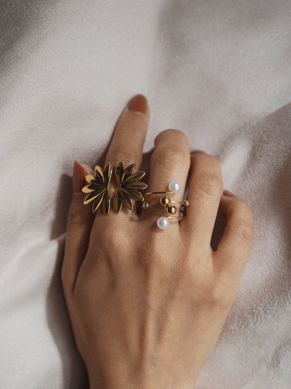 Amélie Leaf Ring