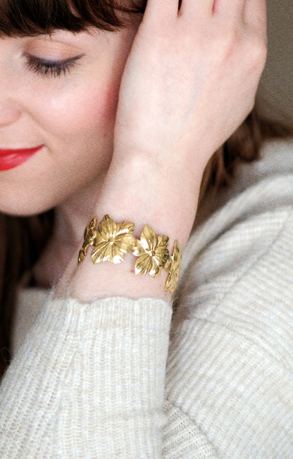 Seraphine Gold Flower Bracelet