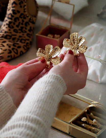 Tove Large Flower Earrings