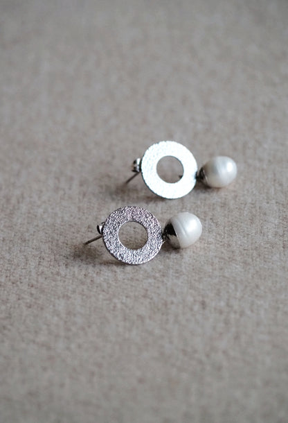 Andre Atlas Pearl Earrings