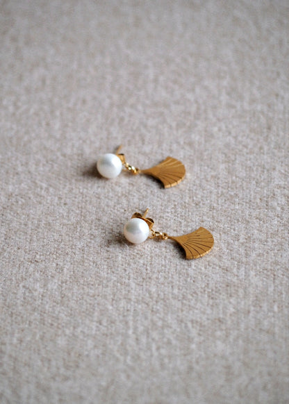 Andrea Atlas Little Fan Earrings