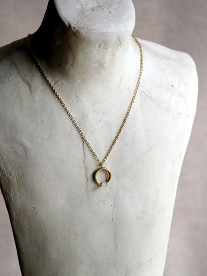 Leonie Golden Circle Necklace