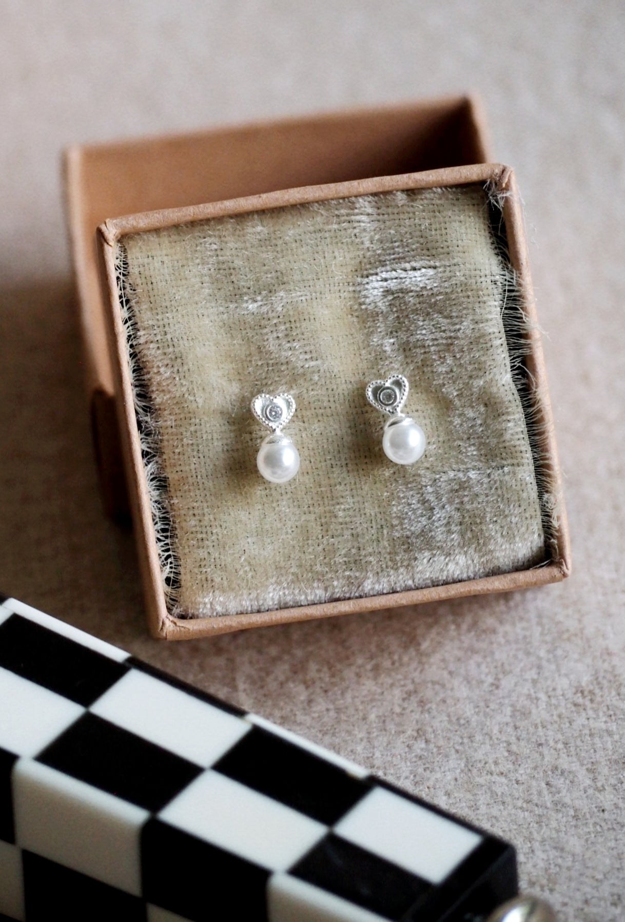 Atlas Sterling Silver Studs N°12