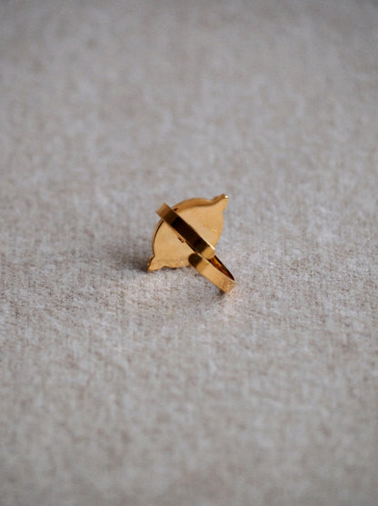 Vivienne Star Ring in Gold