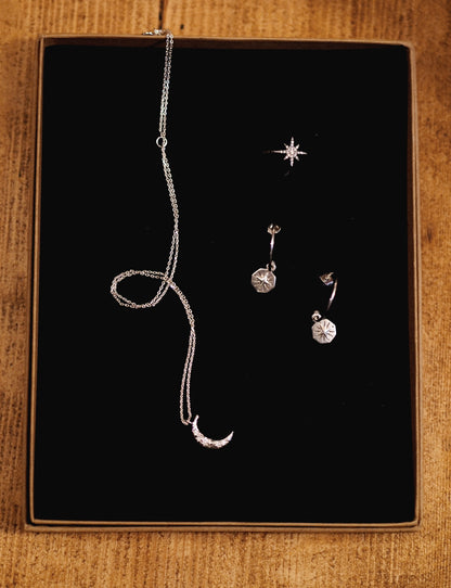 "Never Stop Dreaming" Jewellery Set in silver colour