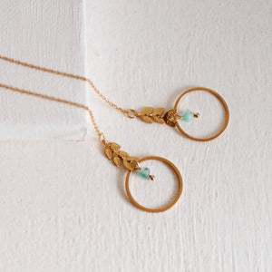 Chain earrings / blue gemstones