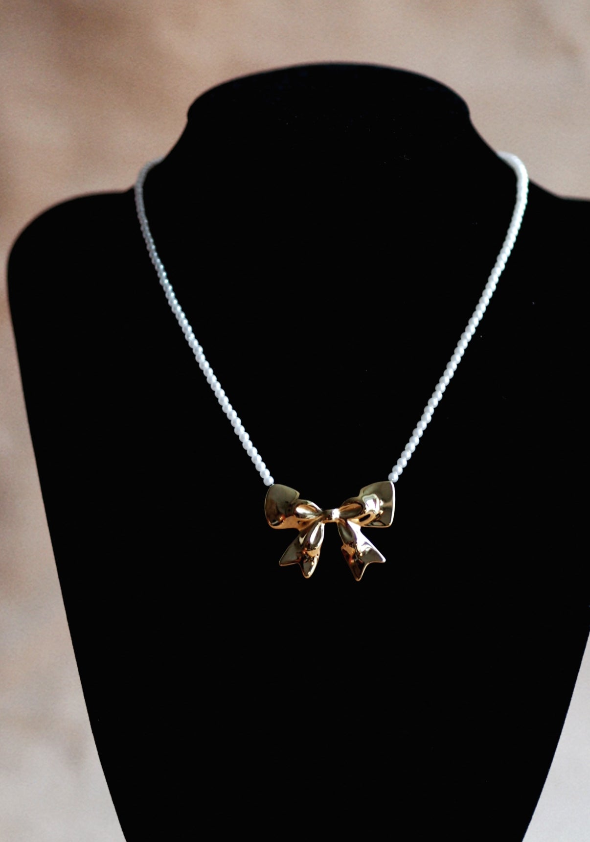 Pearl Bow Necklace