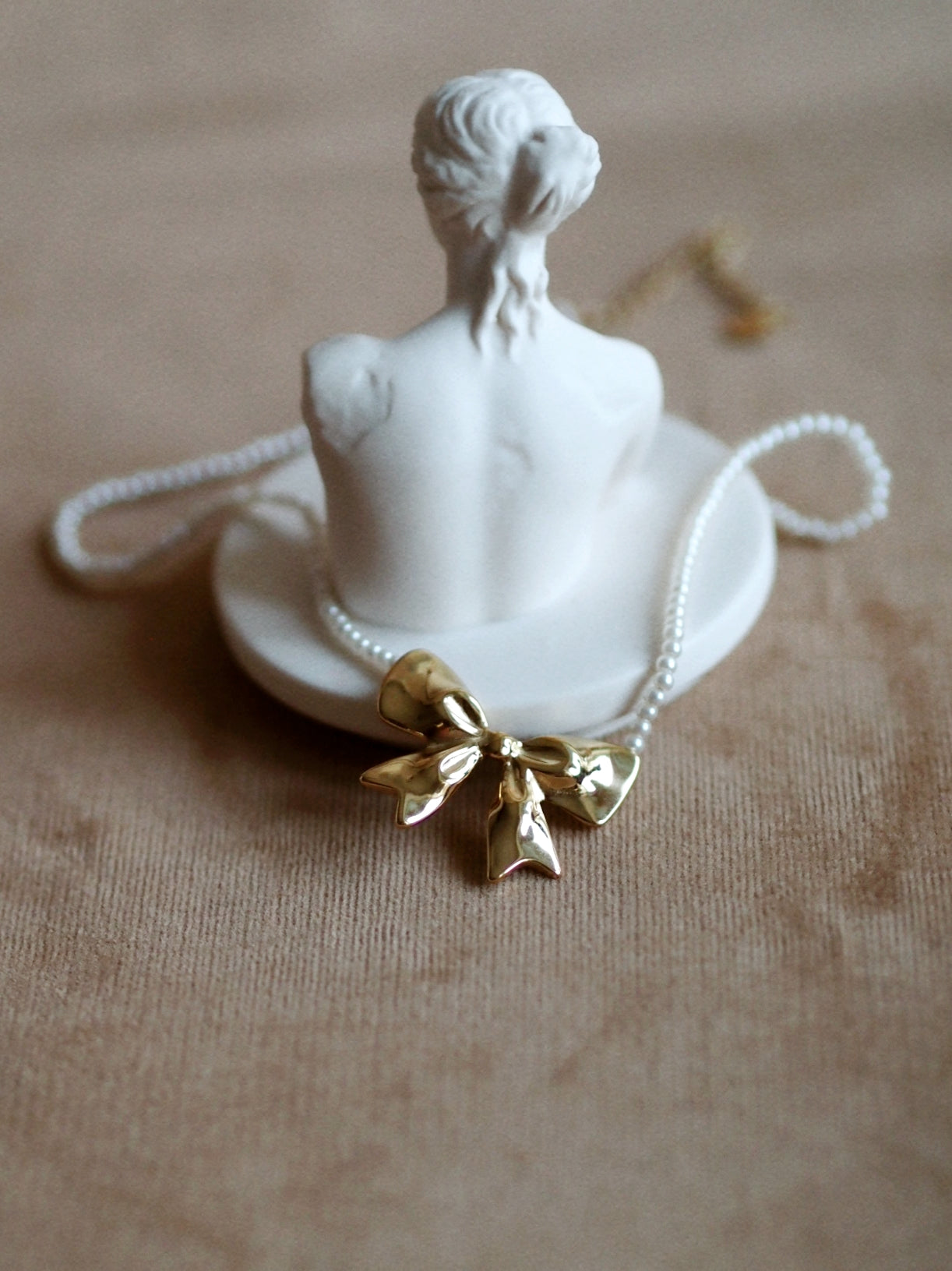 Pearl Bow Necklace