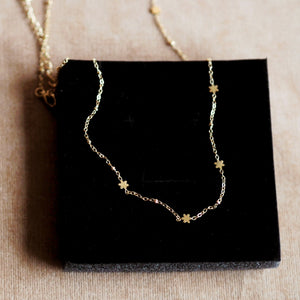 Delicate Necklace With Little Flowers
