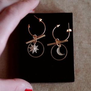 Atlas Signature Earrings Moon and Star