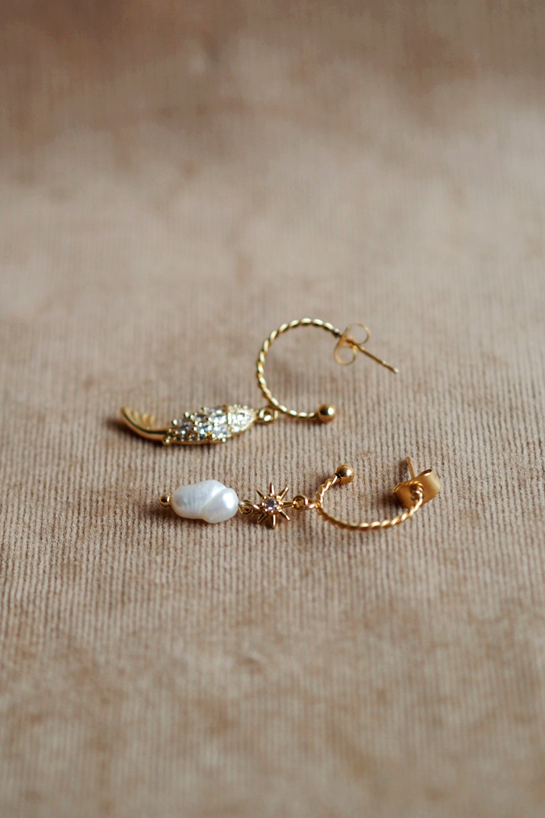 Atlas Signature Fish Earrings