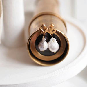 Theodora Earrings / Ivory Dreams