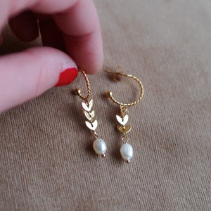 Andrea Atlas Pearl & Leaves Hoops