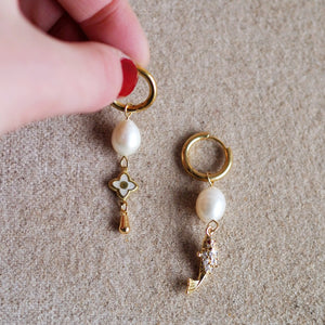 Andrea Atlas Fish & Pearl Hoops