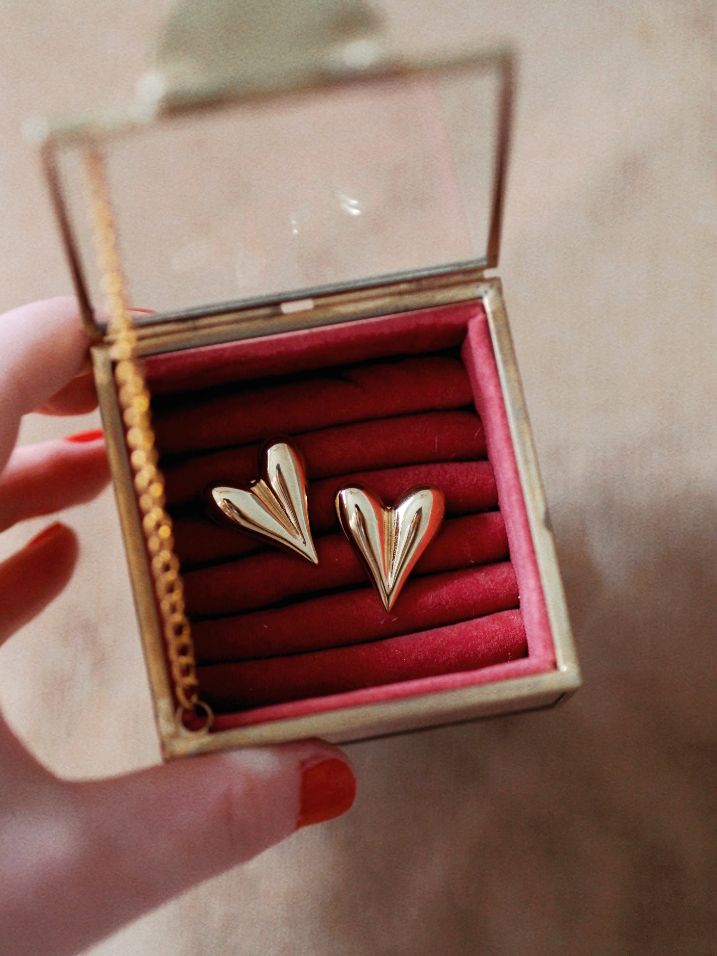 Amélie Heart Earrings