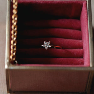 Beautiful Delicate Floral Ring