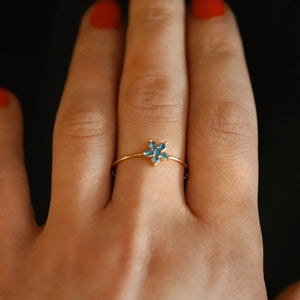 Beautiful Delicate Flower Ring