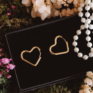 Amélie Heart Earrings