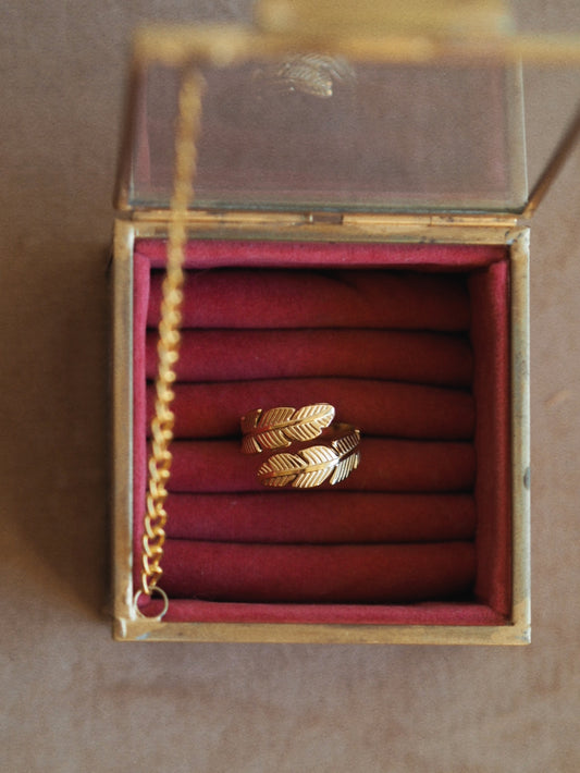 Feather Adjustable Ring