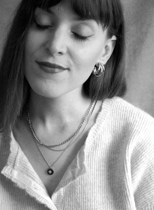 Tamara 3 Lines Necklace in Silver Colour
