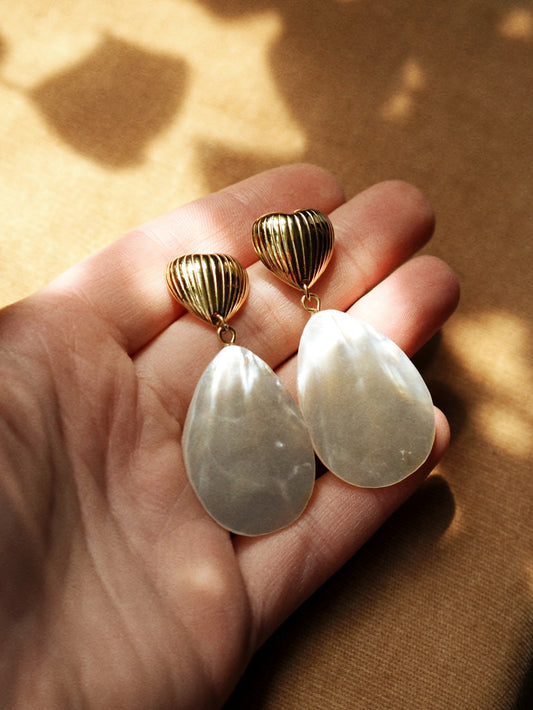 Zephyra Earrings