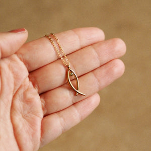 (Copy) Beautiful Simple Fish Necklace In Silver