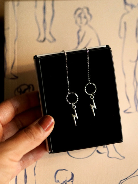Atlas Signature Chain Earrings N°65 in silver colour