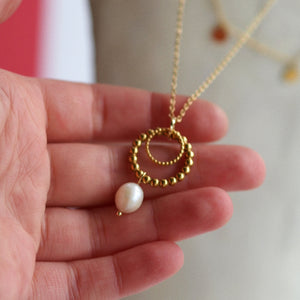 Summer Catch Pearl Necklace