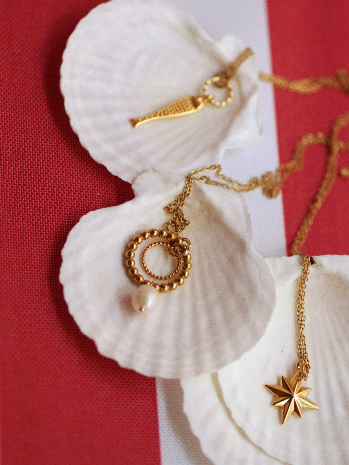 Summer Catch Pearl Necklace