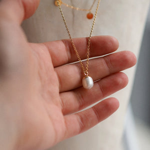 Summer Catch Pearl Necklace