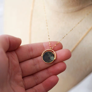 Rotating Gemstone Necklace