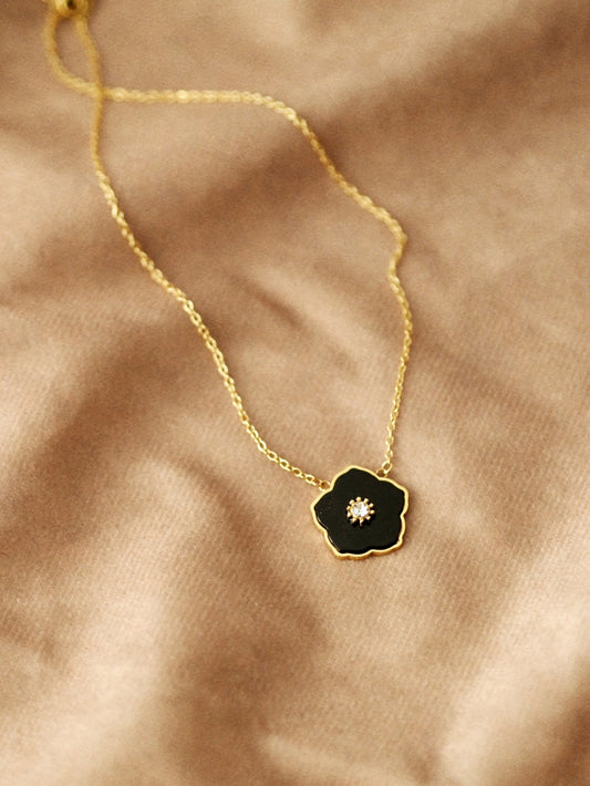 Fiona Flower Necklace