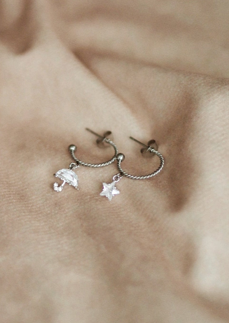 Atlas Dancing In The Rain Hoops