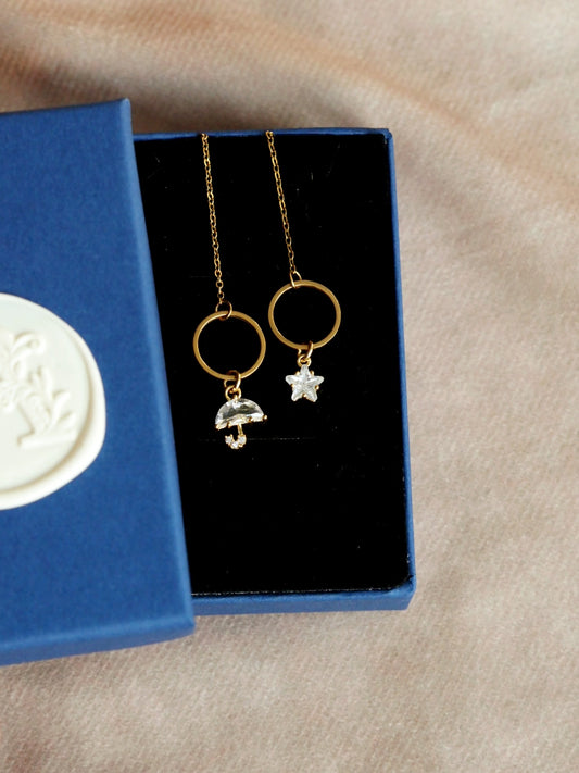 "Dancing In The Rain Mini" Signature Chain Earrings