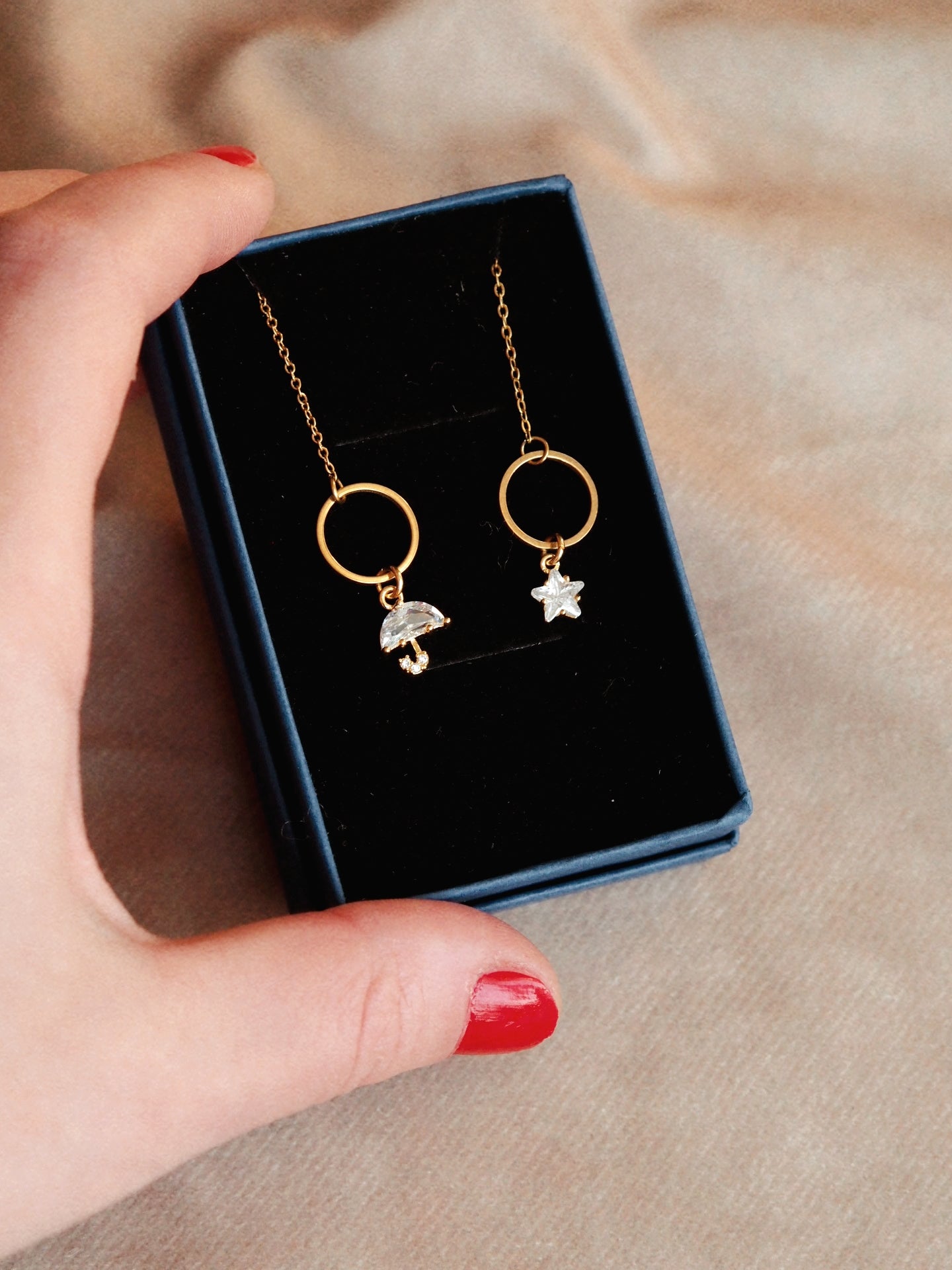 "Dancing In The Rain Mini" Signature Chain Earrings