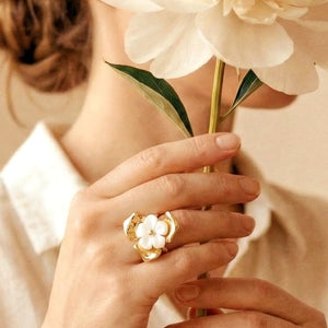 Elisabeth Floral Ring