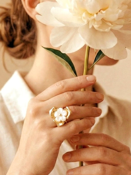 Elisabeth Floral Ring