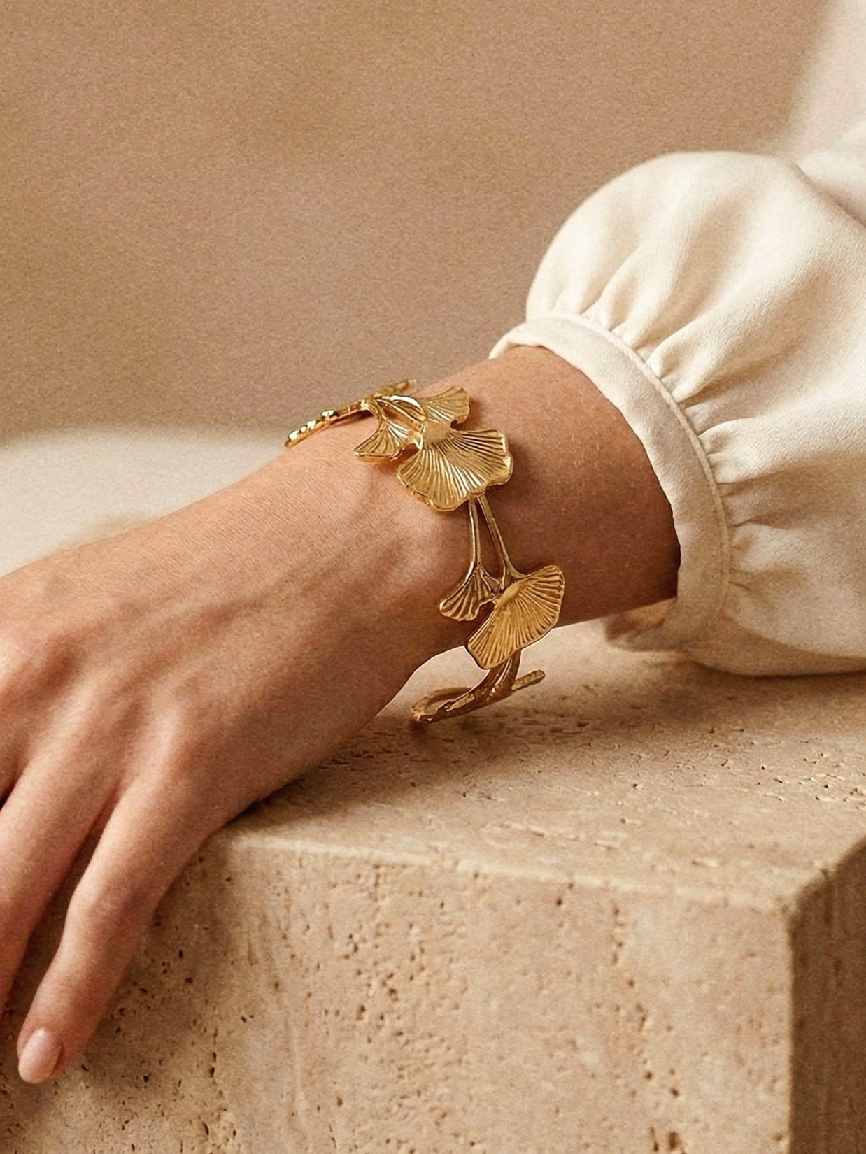 Beautiful Ginkgo Leaf Bangle