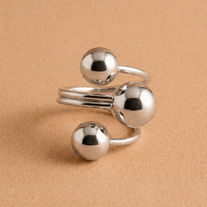 Laura Ball Ring in Silver
