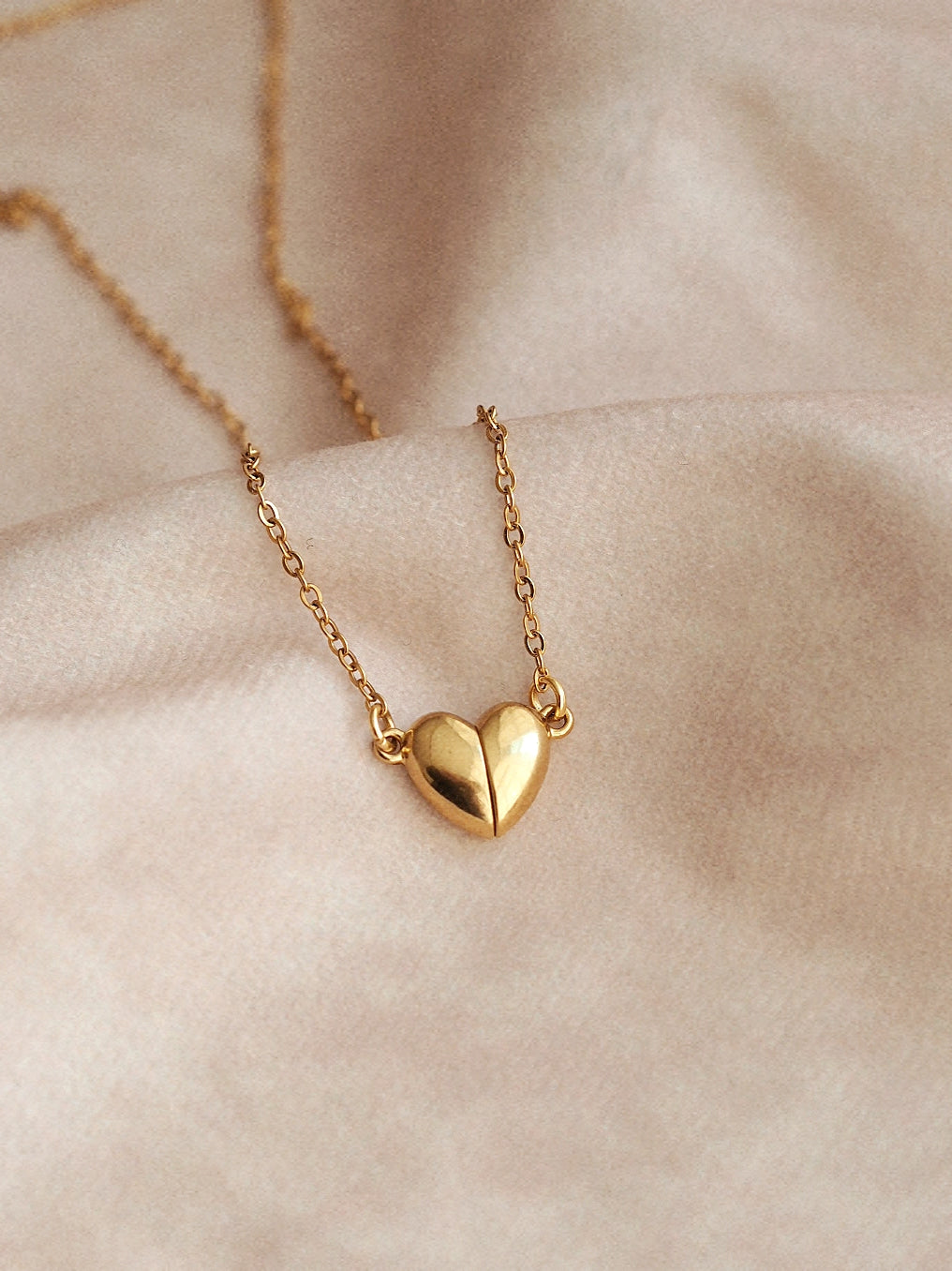 "Atlas Heart" necklace