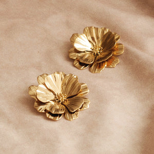 Anthoaneta Flower Earrings in Gold