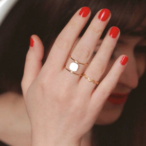 Lily Square Mother Of Pearl Ring