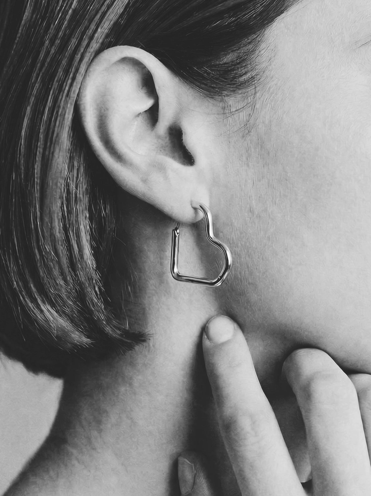 Amélie Heart Earrings in Silver