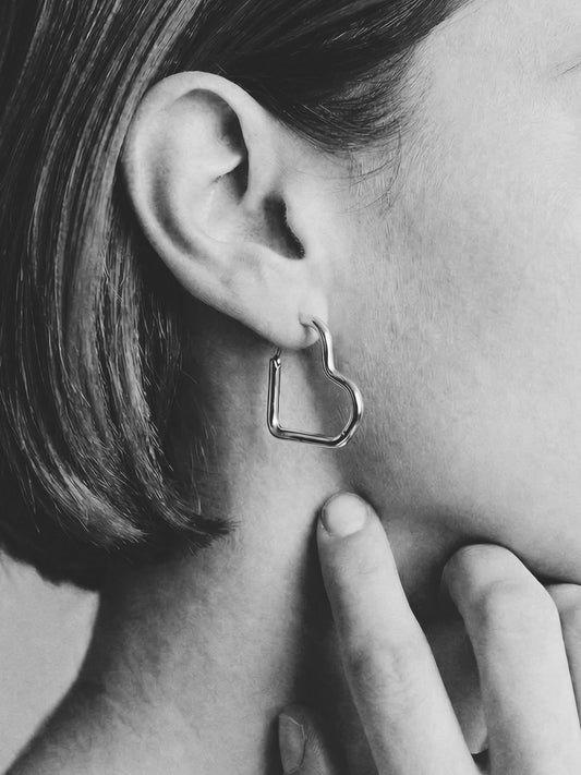 Amélie Heart Earrings in Silver