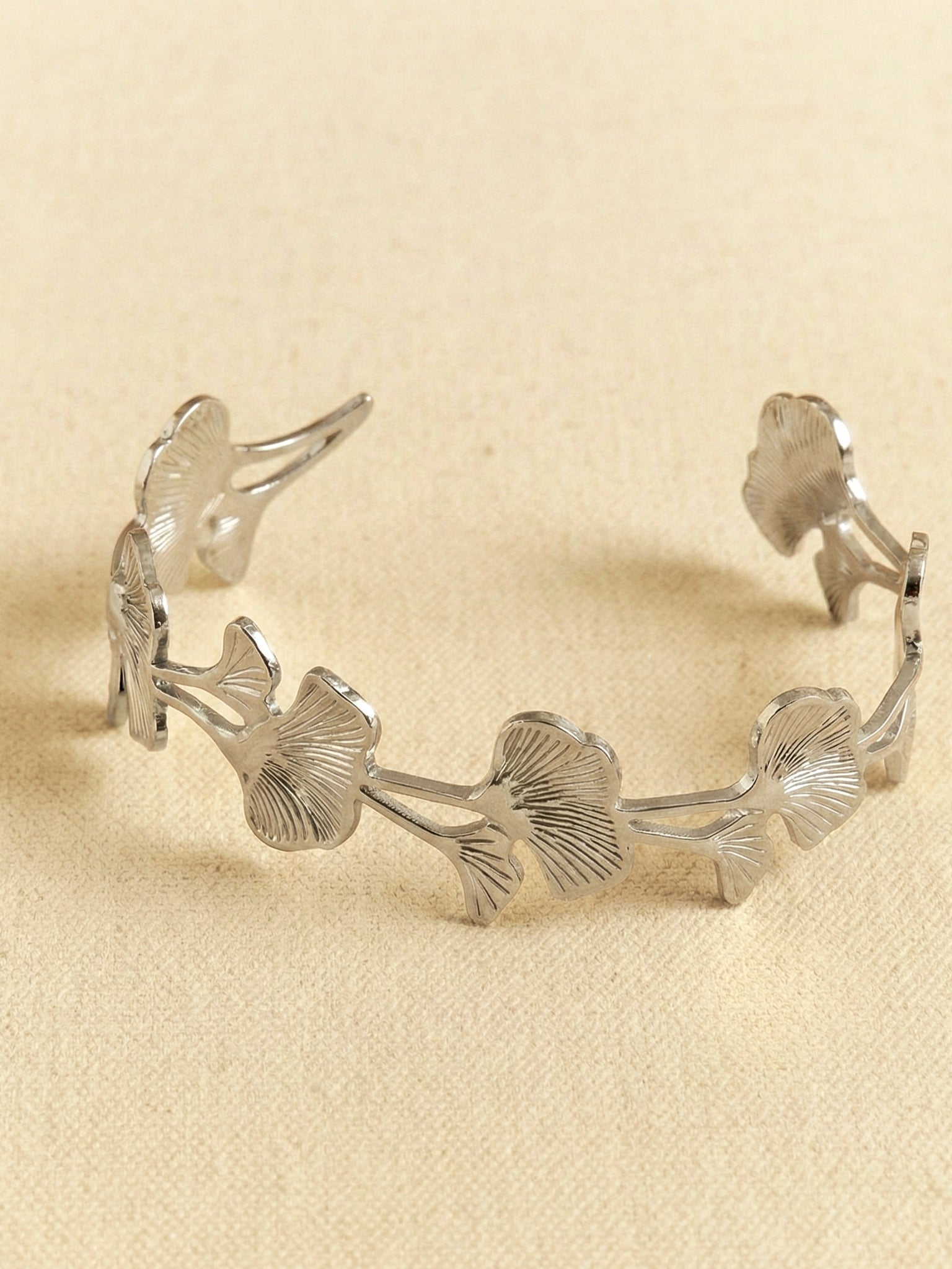 Beautiful Ginkgo Leaf Bangle in Silver
