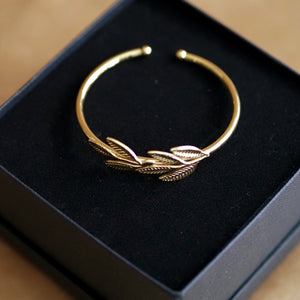 Beautiful Leaf Bangle