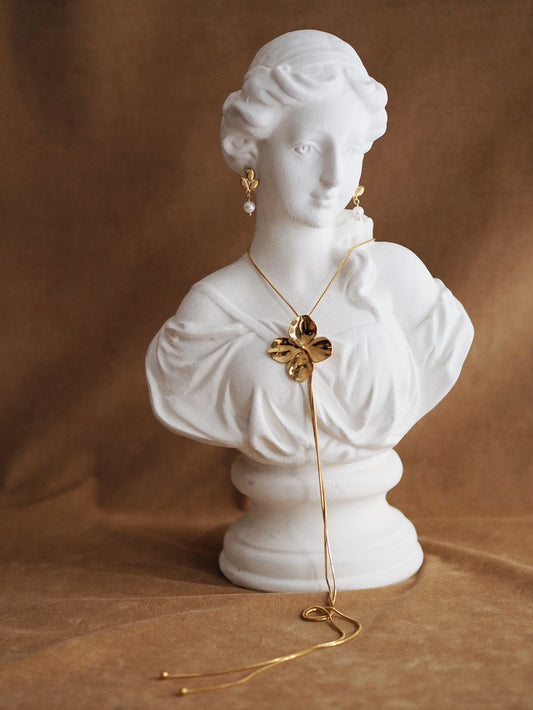 Adjustable Flower Necklace