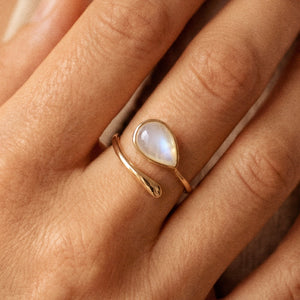 New Weronika white quartz Ring Gold