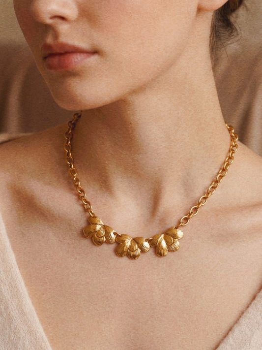 Camelia Necklace in Gold